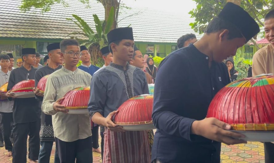 KOMPAKNYA SMANSALI DALAM PERINGATAN MAULID NABI