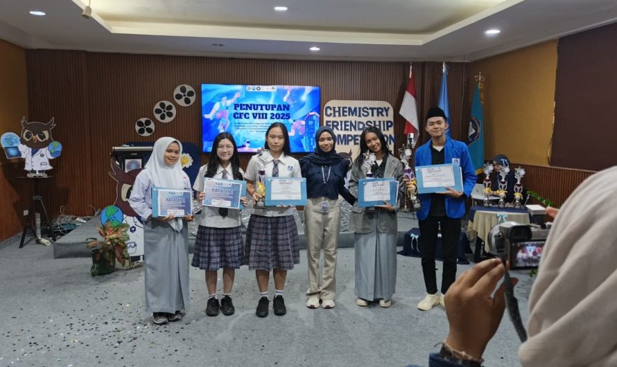 SMANSALI BUKTIKAN DAYA SAING, JUARA HARAPAN II DI CFC KIMIA UBB 2025